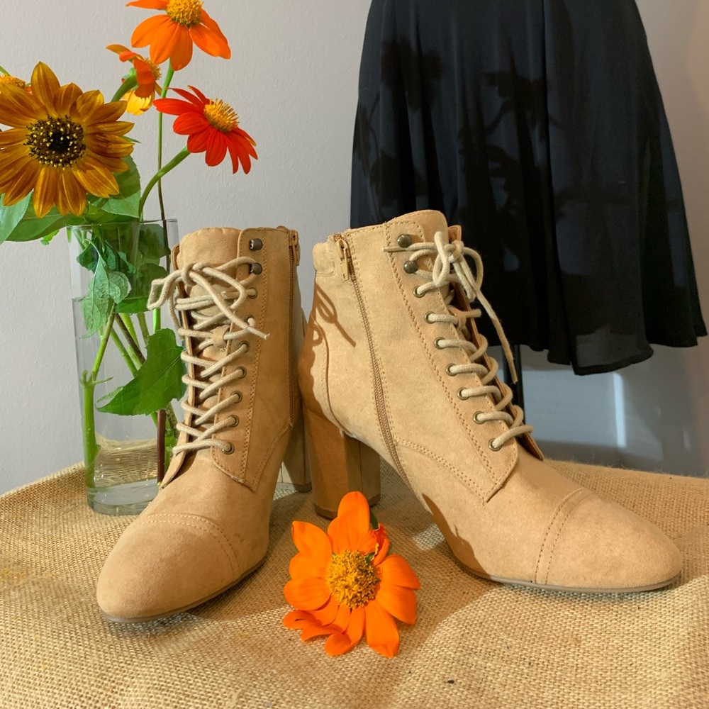 Madden Girl Justinee lace-up Booties